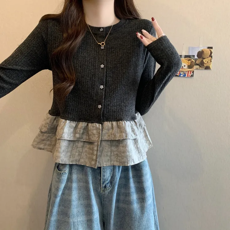 大码女装韩系荷叶边假两件打底长袖T恤女春秋胖mm设计感正肩上衣