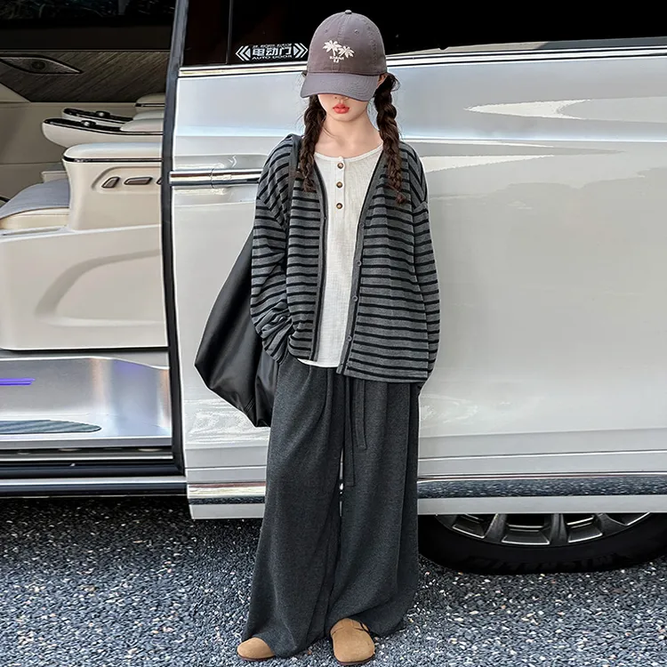 女童套装春秋装新款洋气女孩炸街三件套儿童休闲运动时髦开衫外套