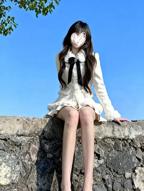 【雪国情书】冬季新款纯欲风甜美千金慵懒约会显瘦修身长袖外套半裙