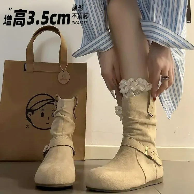 小个子内增高短靴女款2025新款秋季百搭丑萌堆堆靴皮带扣马丁靴子