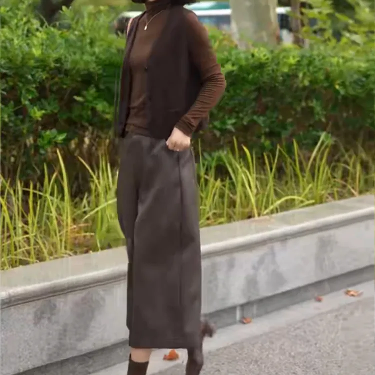 新款减龄气质纯色简约时尚显瘦大码女装