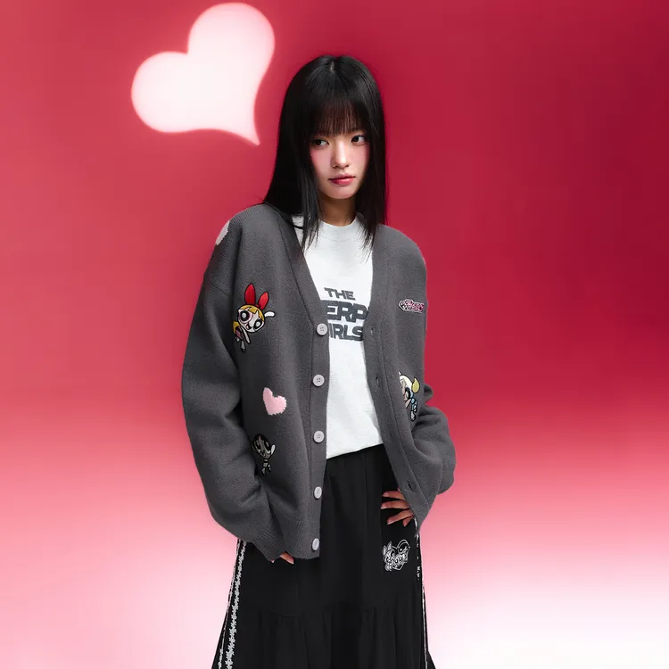 【飞天小女警联名】WHOOSIS刺绣开衫毛衣时尚潮流秋冬季女款针织衫