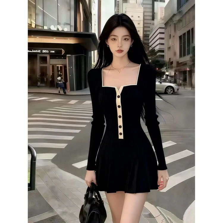 秋季高级感气质显瘦黑色方领长袖收腰设计感显瘦A字裙短款连衣裙