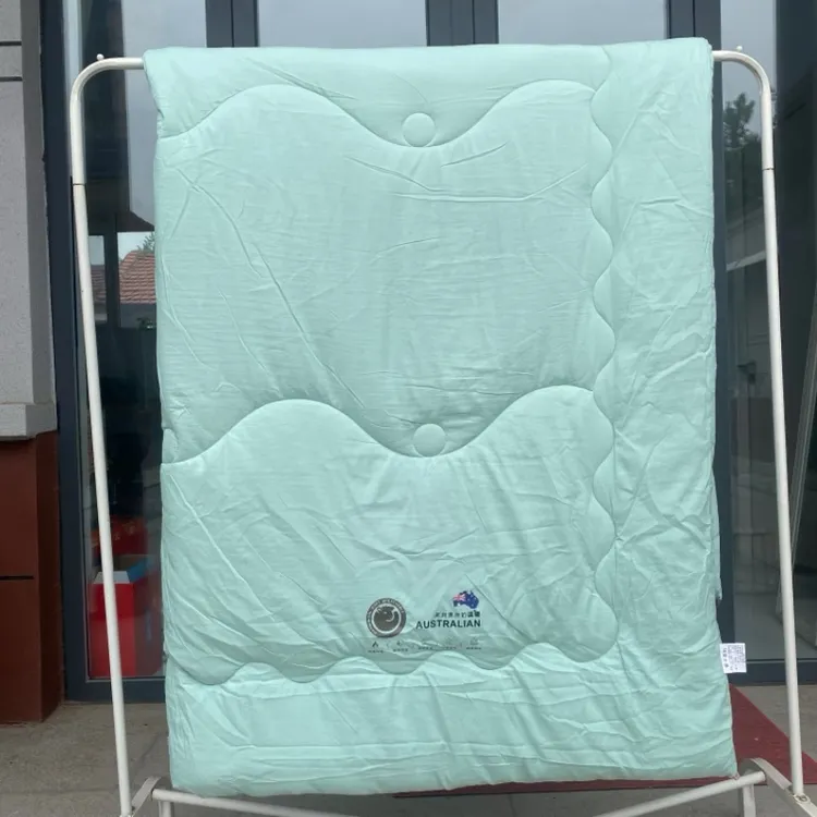 A类亲肤原棉羊毛被柔软亲肤绗缝夹棉双人单人纯色