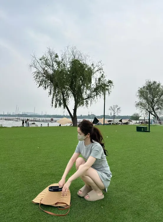 2025春夏新款小个子简约慵懒休闲运动短袖T恤女上衣半身裙两件套