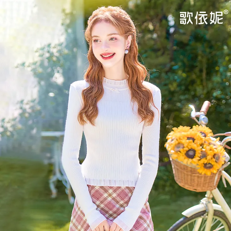 2025秋冬季新款女法式白色修身内搭针织衫打底衫长袖毛衣短款上衣