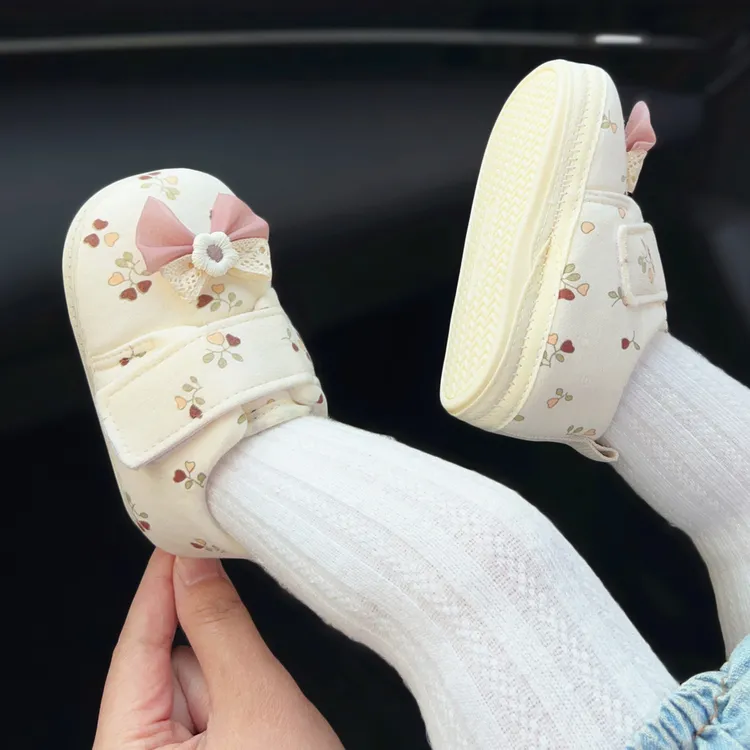 春季宝宝婴儿鞋棉布步前单鞋甜美公主学步鞋子软胶底小月龄0-1岁2