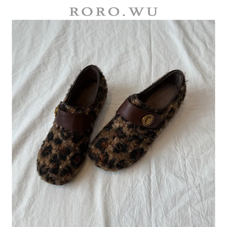 娆娆吴·加绒保暖皮带扣一脚蹬豹纹毛毛鞋冬季新款全包勃肯鞋女P06