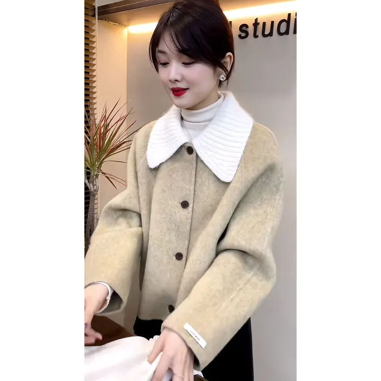 秋冬流行高级感小香风外套新款韩系高级感简约时尚翻领短款上衣