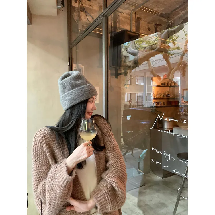 区区欧阳亮丝羊毛毛衣外套女冬季慵懒风廓形宽松复古针织开衫上衣