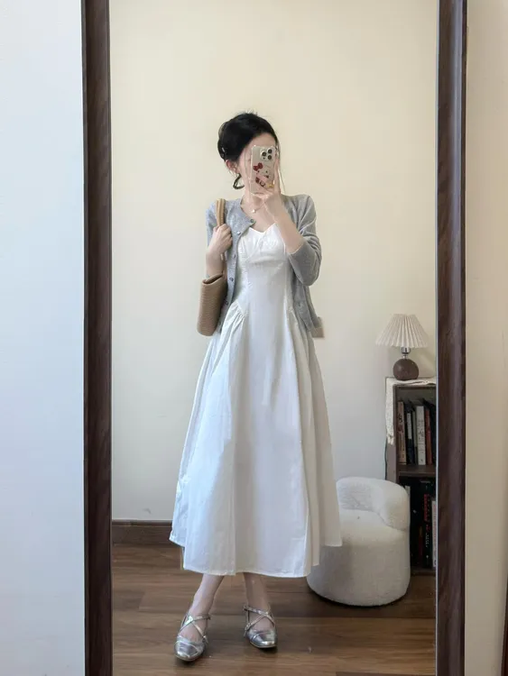 2025秋季韩版温柔风灰色针织开衫女搭配白色吊带连衣裙气质两件套
