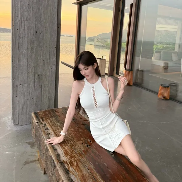 FAY【白松石】夏季新款纯欲性感镂空洋气搭配显瘦背心半身裙套装
