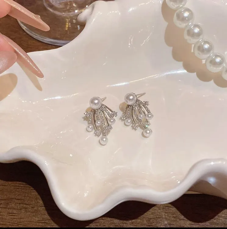 铜合金耳饰 银色烟花法式复古轻奢气质高级感耳钉冷淡风精致耳饰