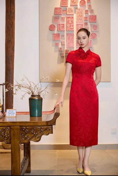 朱紫榆170206六礼幕天姿酒红色紫色旗袍婚宴礼服婚礼绣花婚庆醋酸