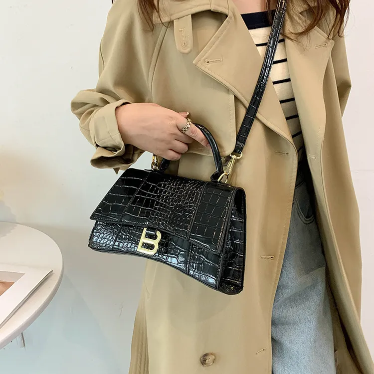 女包新款气质潮搭小方包鳄鱼纹沙漏包复古单肩斜挎包女士单肩包中