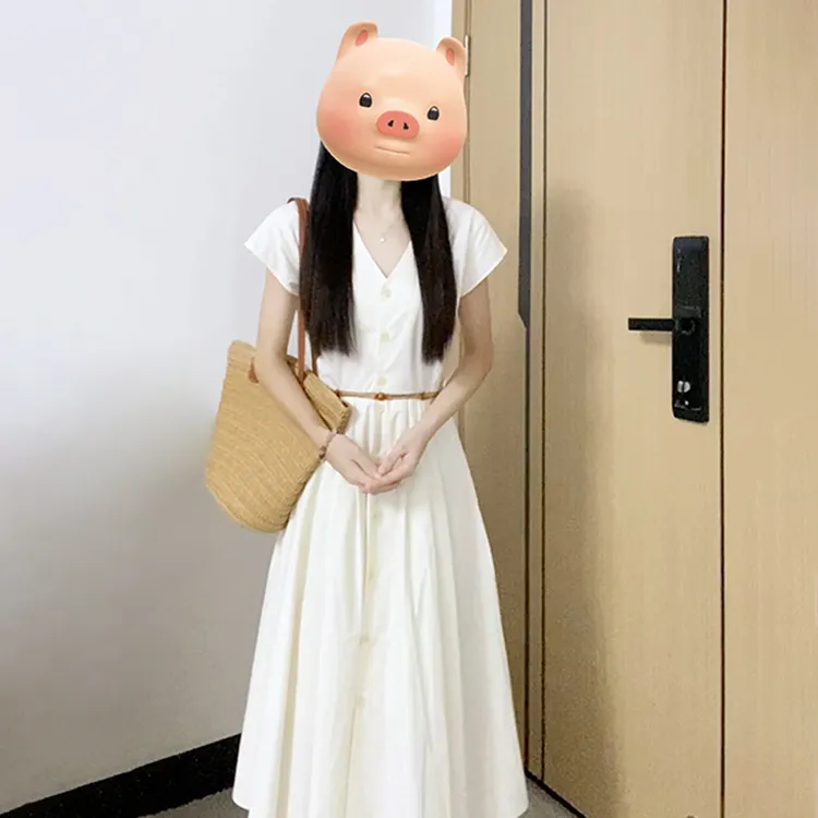 4691海边度假法式v领白色连衣裙子女 2025新款夏季小个子收腰长裙