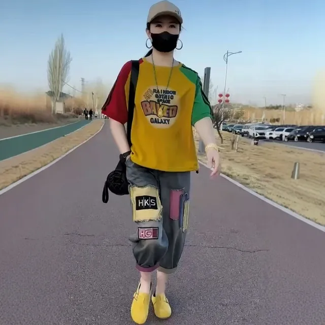 时尚两件套装女2025年夏季新款印花拼色印花短袖T恤+牛仔哈伦裤潮