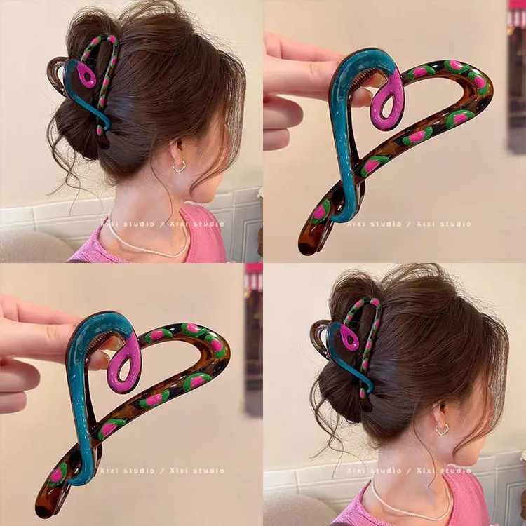 韩系设计感撞色爱心抓夹女2025新款大号鲨鱼夹后脑勺发量大盘发夹