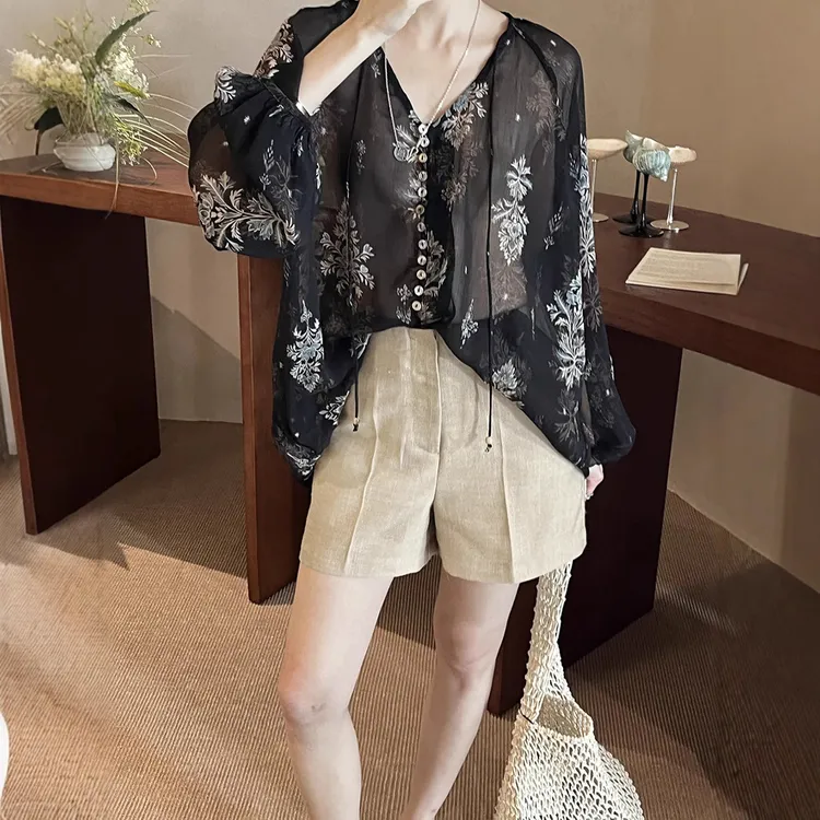 GRACETINAHOO夏上新法式慵懒定染花卉丝皱肌理感轻盈百搭衬衫