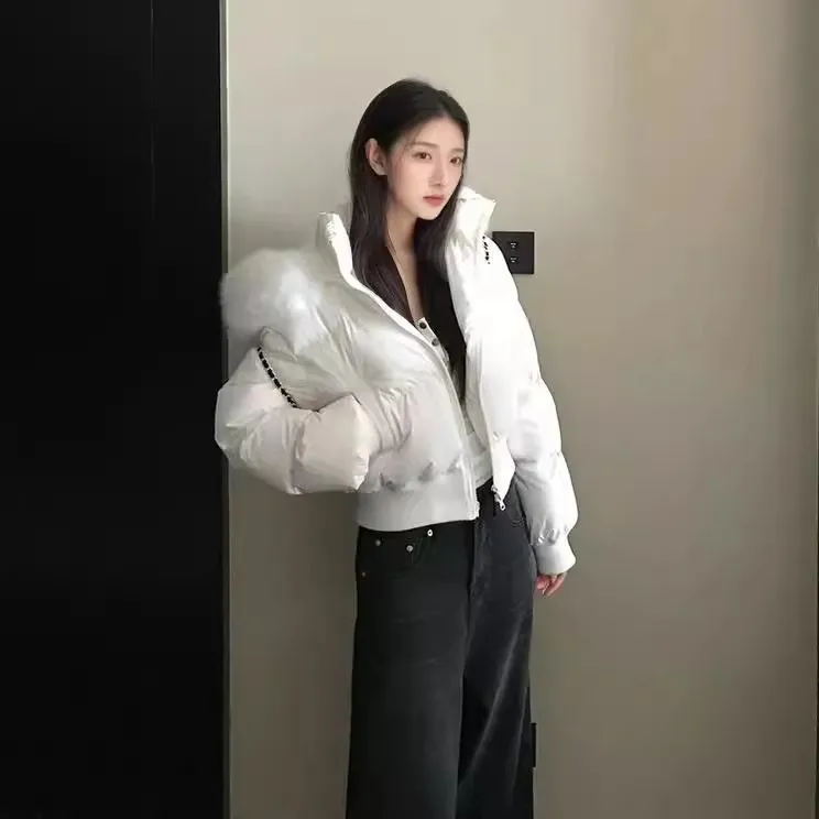 芬兰雪境 冬季毛领连帽90白鸭绒收腰加厚短款羽绒百搭 女时尚