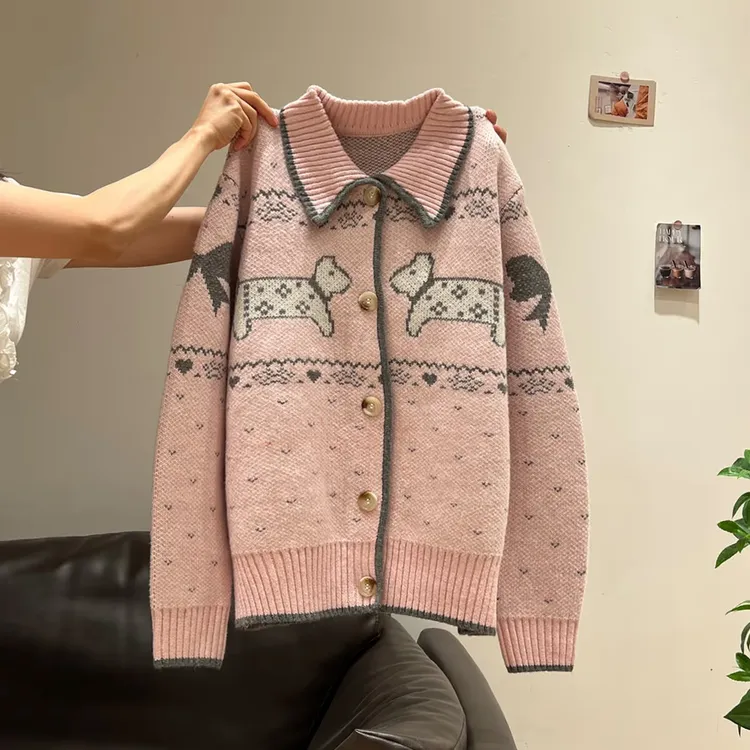 小婉薇 翻领小狗提花单排扣针织长袖毛衣秋冬新款慵懒开衫上衣女