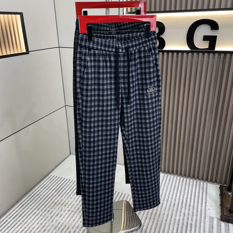 轻奢时尚秋季新款潮款宽松直筒男裤弹力高级感棋盘格刺绣休闲裤男