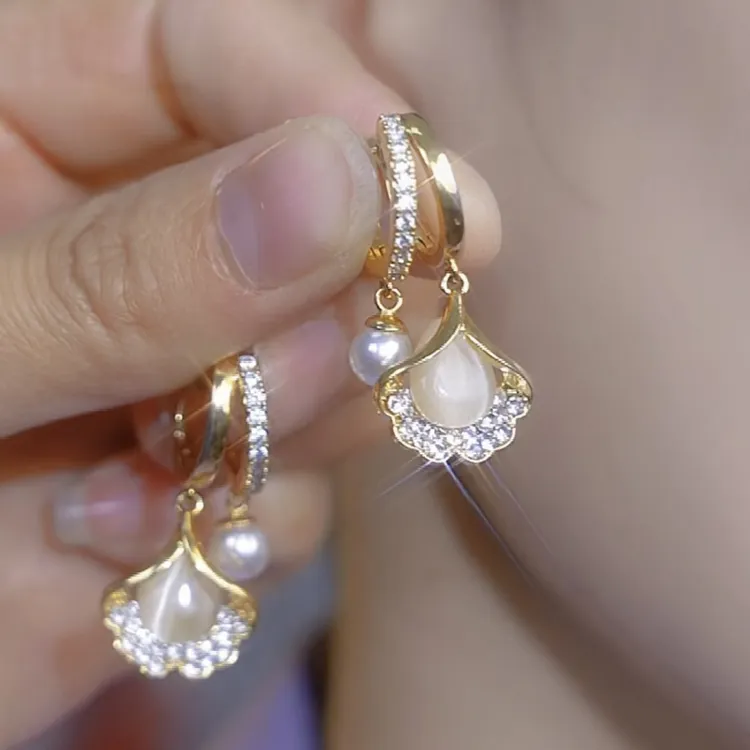 铜合金合成锆石耳饰 【三生有幸】银杏叶气质百搭时尚耳扣流苏耳环