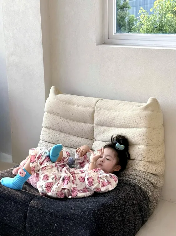 小思家2025秋季新款男女童卡通粉色小猪家居服套装