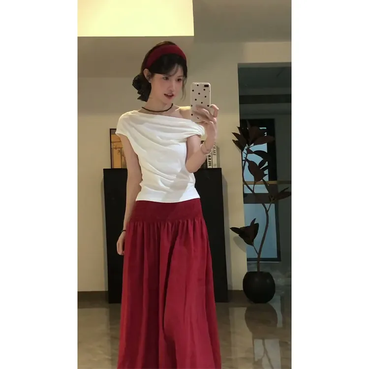 2025夏季新款法式气质露肩修身短袖上衣设计感高腰显瘦A字半身裙