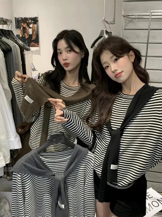 秋季新款老钱风条纹针织衫披肩两件套慵懒显瘦薄款长袖上衣女2412