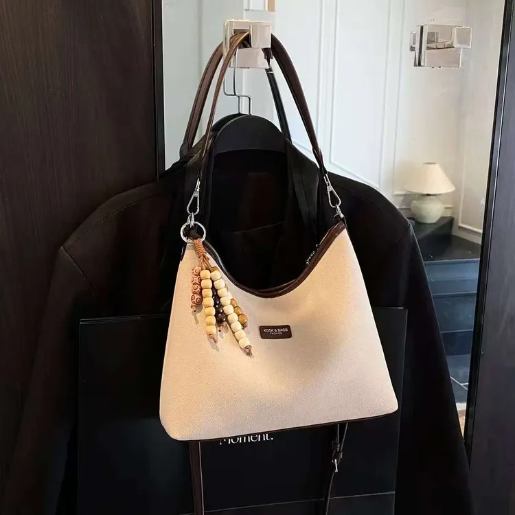 潮流感包包女今年超火时尚质感单肩包流行洋气百搭通勤潮流斜挎包