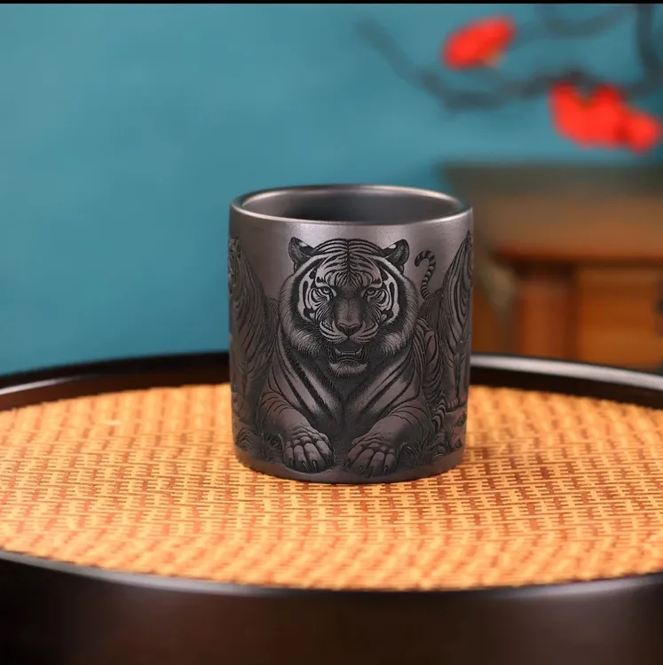 宜兴原矿紫砂主人杯大师全手工石黄泥刻五虎喝茶直口杯大容量茶杯