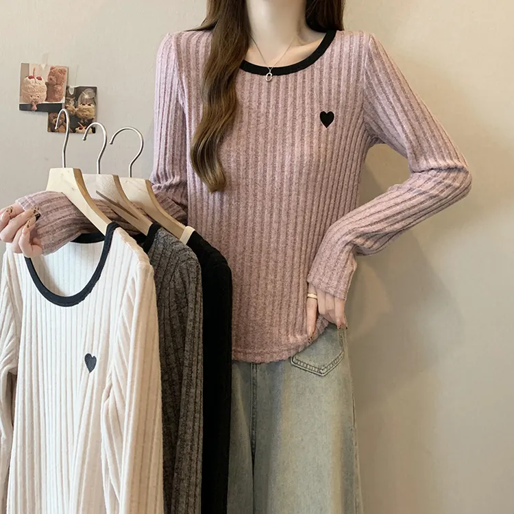 产后辣妈外出哺乳衣显瘦撞色爱心坑条秋季针织喂奶上衣满月宴