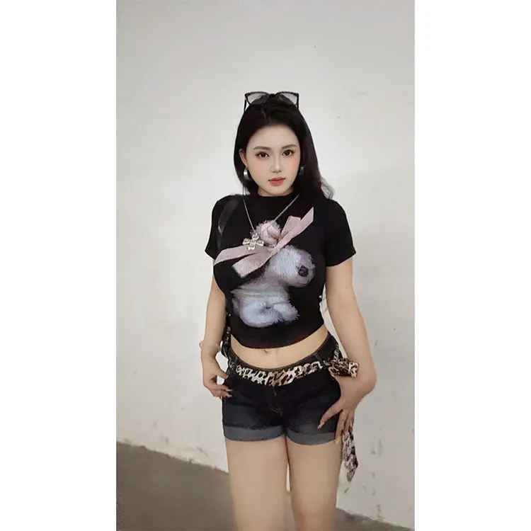 微胖MM大码女装兔子印花辣妹半高领正肩短袖T恤夏季修身显瘦上衣