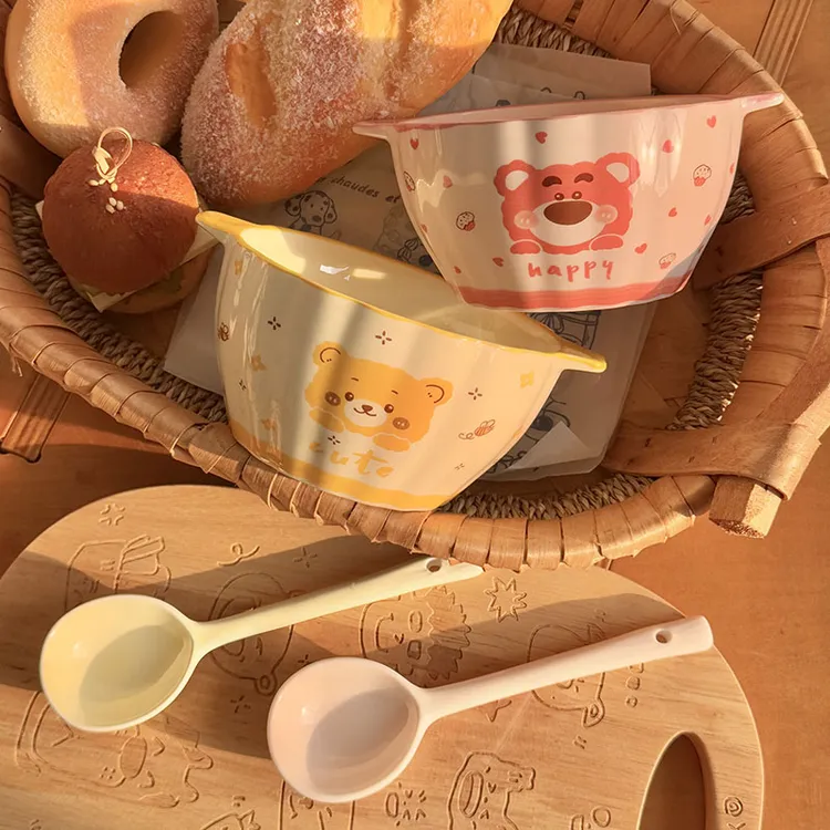 草莓熊陶瓷双耳南瓜碗卡通风釉下彩陶瓷饭碗酸奶碗家用餐具可爱