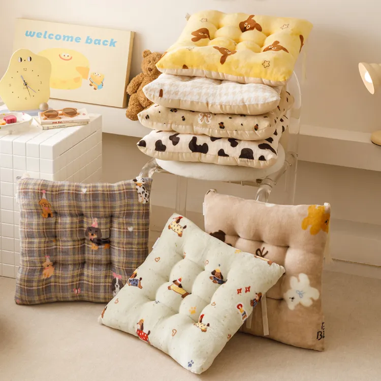 秋冬季家居毛绒坐垫办公室学生椅子久坐飘窗榻榻米温暖居家屁股垫