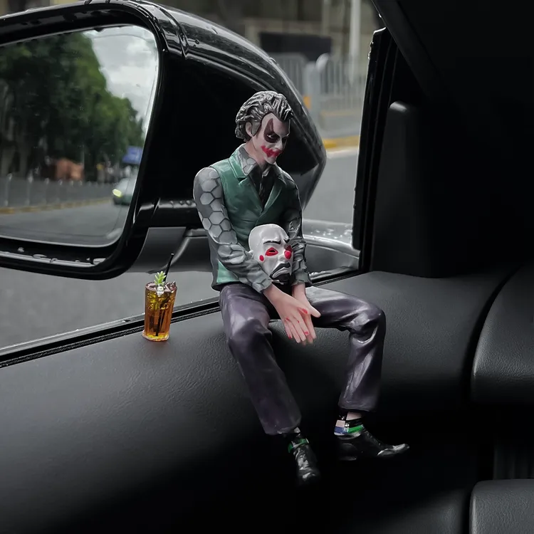 [哥谭小丑]2025新款男人小丑高级感中控台摆件帅气车内饰品