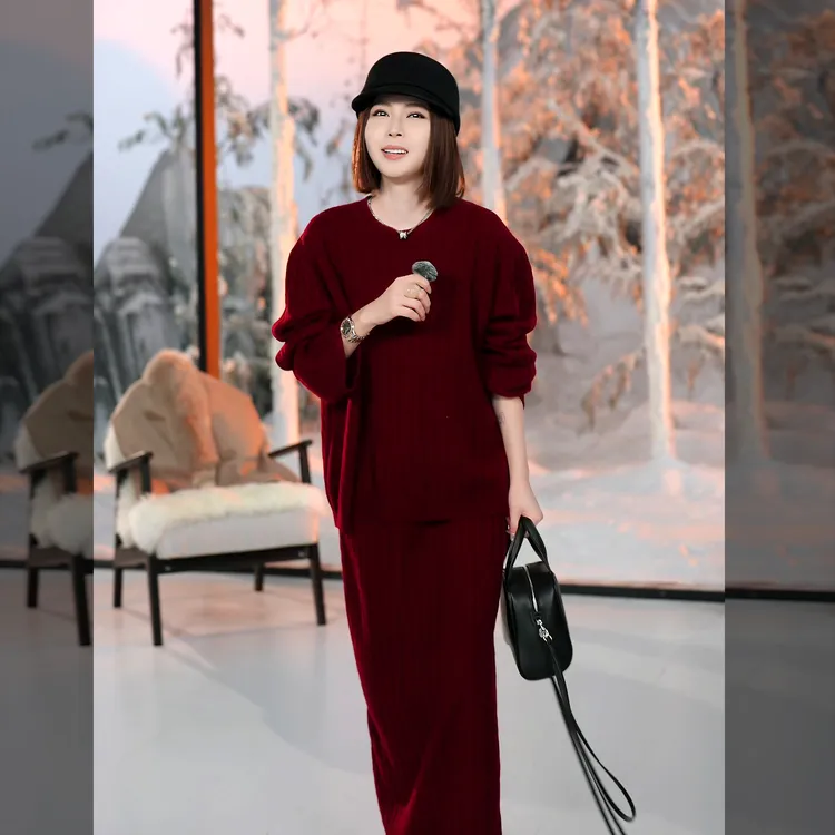 溶溶【绯意之境】RONGRONG 100绵羊毛保暖慵懒女士休闲套装25006