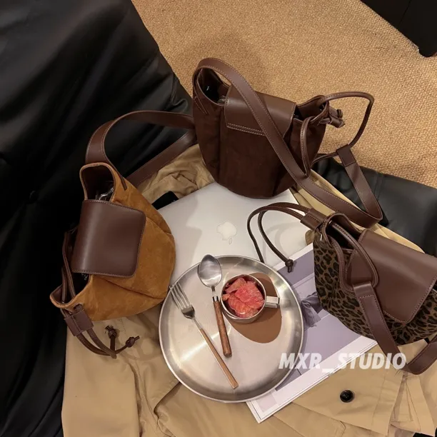 【软心南瓜包】水桶包2025冬新款百搭女款小众高级感麂皮单肩斜挎包