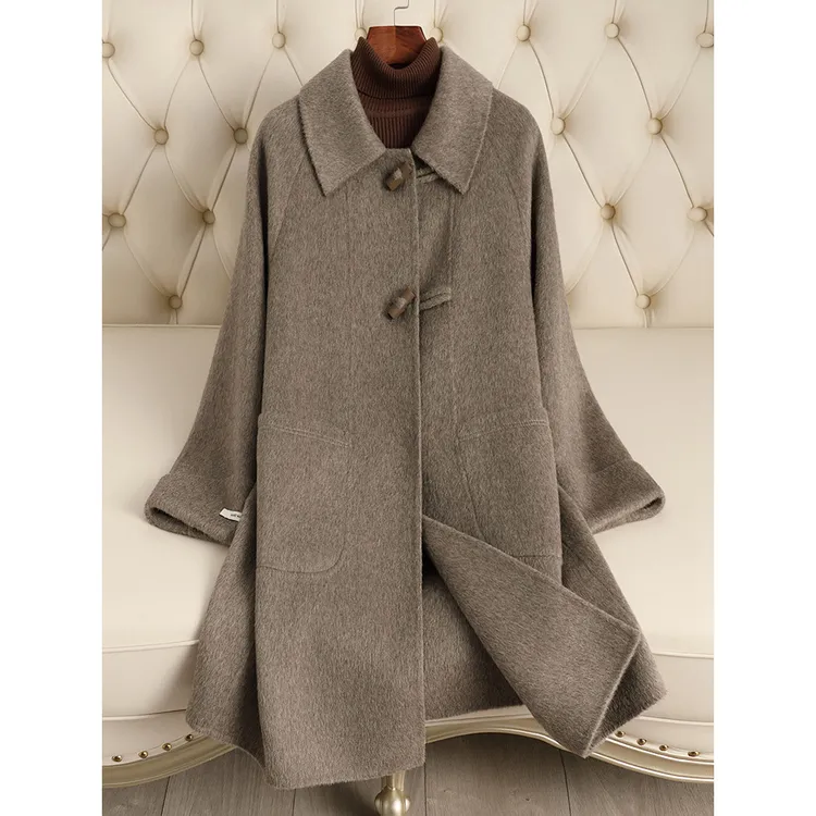 双面羊绒大衣女中长款秋冬新款韩版宽松感牛角扣毛呢外套
