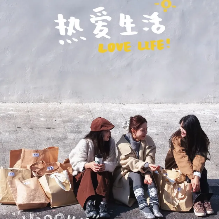 冬季服装店牛皮纸编织袋羽绒服大容量手提袋高级女装购物单肩袋