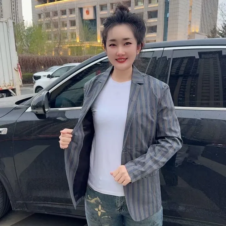25年早秋季款西服上衣西服外套WH家男士休闲西装百搭款8809款