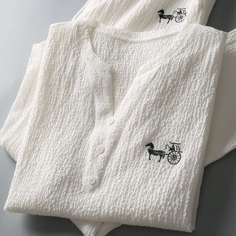 2025新款薄休闲运动套装男夏季 中国风高端V领刺绣修身短袖两件套