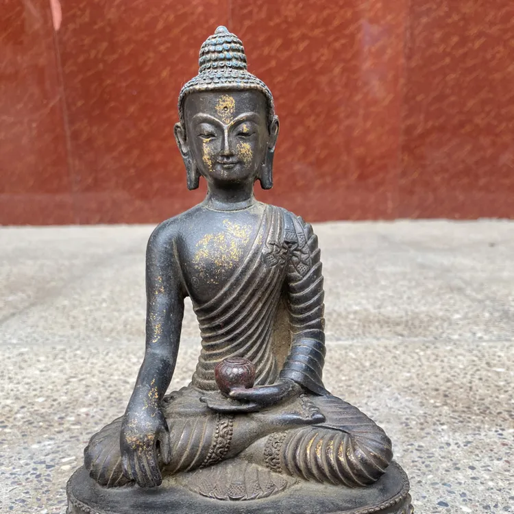 铜金金居家供奉药师佛佛像，开脸慈祥端庄品相完好可收可藏。