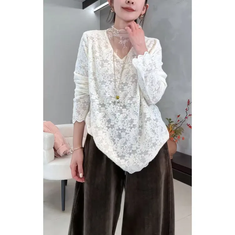 玖了个玖 2025冬款 极简百搭蕾丝半高领法式风情上衣 2512C9377