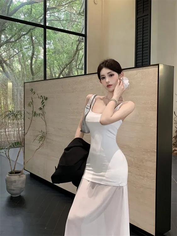 度假风设计感网纱拼接吊带连衣裙女夏季气质收腰显瘦假两件长裙子