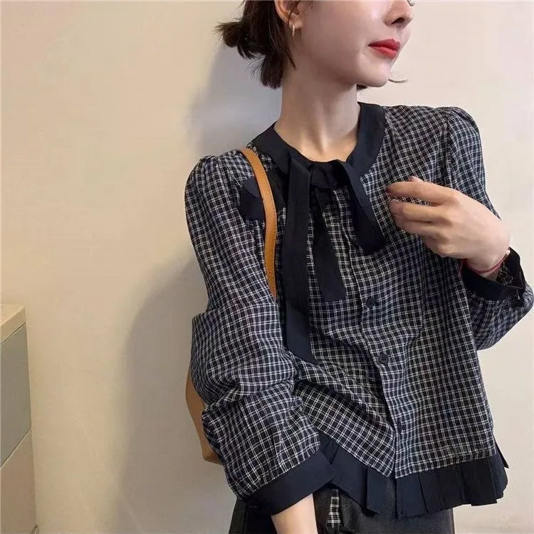 韩系巨好看的复古格子蝴蝶结圆领长袖短款木耳边衬衫女秋季新上衣