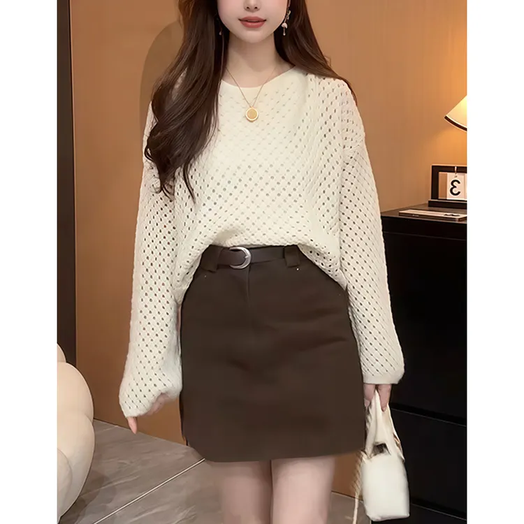 2025早秋新款时尚圆领网格镂空针织衫洋气长袖女宽松显瘦减龄上衣