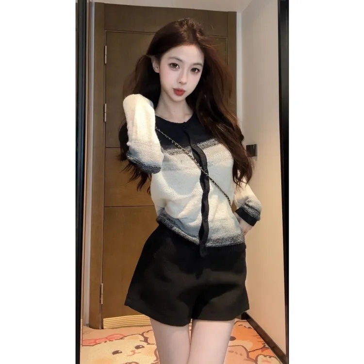 【XIAOBAWANG】扎染拼色女冬季女装秋季网红小香风针织毛针织衫减龄