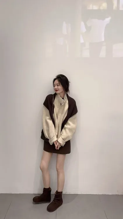 韩系立领拉链短款外套咖色披肩女2024冬季新款时尚高腰半身裙套装